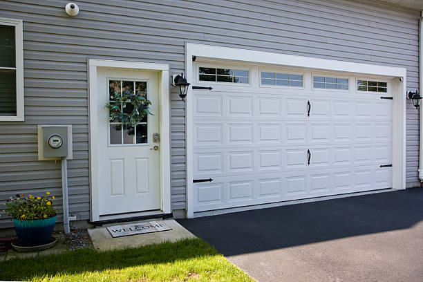 24/7 Emergency Garage Door Panel Replacement experts in Rock Rapids, IA